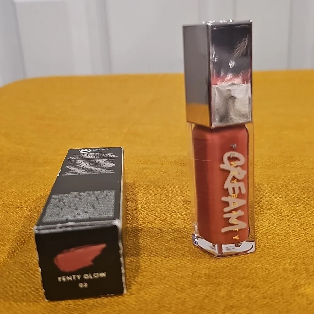 Fenty Beauty Gloss Bomb Cream - Fenty Glow NIB